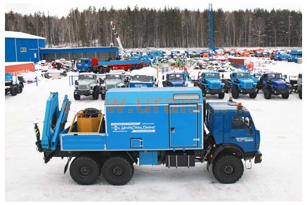 Фургон Камаз с краном-манипулятором ИМ-150-04