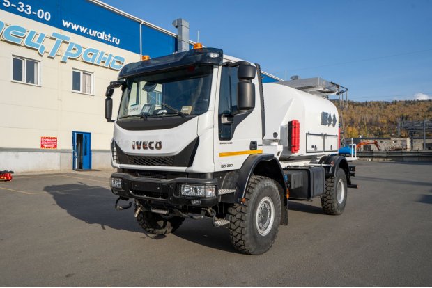Автоцистерна специальная АЦВТ-6Н нерж ДОПОГ (ДПМ-6) IVECO-AMT EuroCargo 4х4