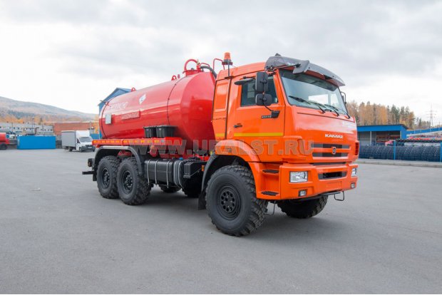 Автоцистерна АКН-10T КО УСТ 5453 Камаз 43118-50 термос, сп.м., доработка под ДОПОГ, ревизионный люк