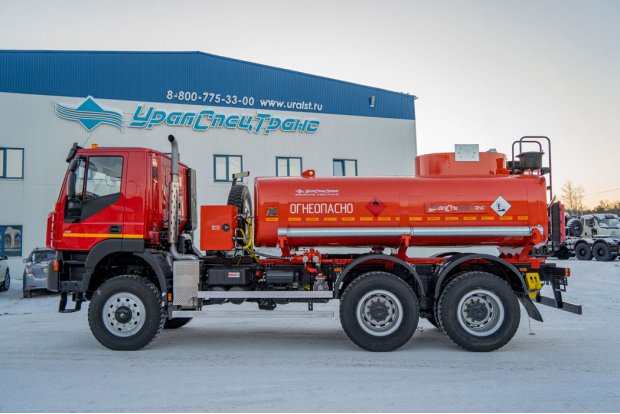 Автотопливозаправщик АТЗ 11Б УСТ 5453 АМТ N.V. 632910 (6х6) ДОПОГ