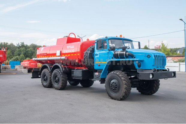 Автотопливозаправщик Урал АТЗ-12Б УСТ-5453