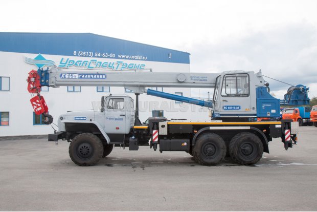 Автокран КС 55713-3В "Галичанин" Урал