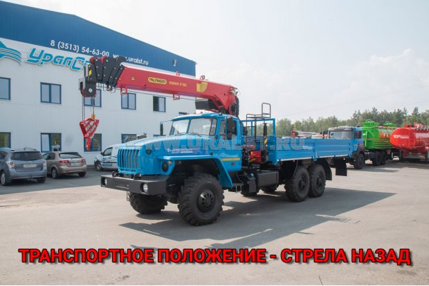 Автомобиль бортовой Урал с КМУ ИТ-150