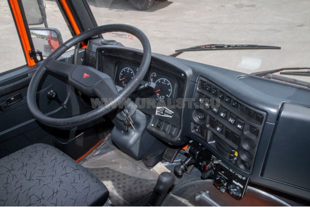 Автотопливозаправщик Камаз АТЗ-11Б-2 УСТ-5453