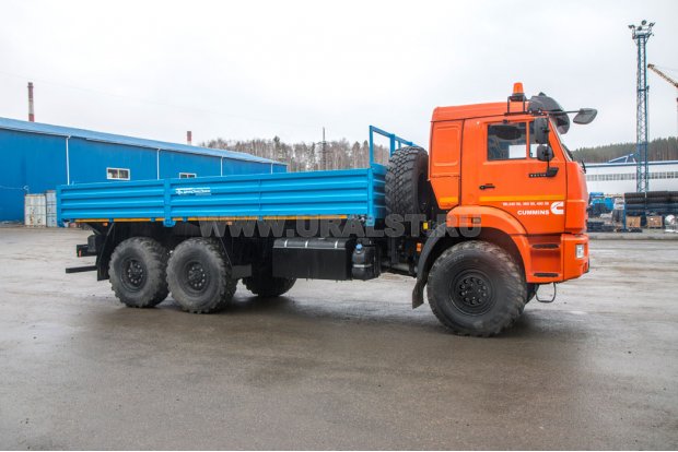 Бортовой контейнеровоз УСТ 54531J Камаз 43118-76(RR) (Cummins)