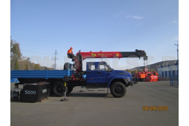 Бортовой автомобиль с КМУ ИТ 180 (тросовый) УСТ 5453 Урал 4320-6988-74Е5И06 NEXT, сдвоенная кабина