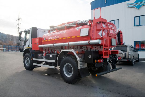 Топливозаправщик IVECO (Ивеко)