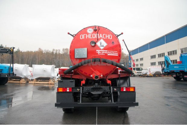 Автоцистерна АКН-10 ВК УСТ-5453 на шасси Урал 4320-80