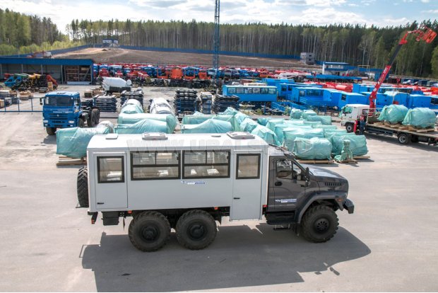 Вахтовый автобус Урал-NEXT 32551-5013-71