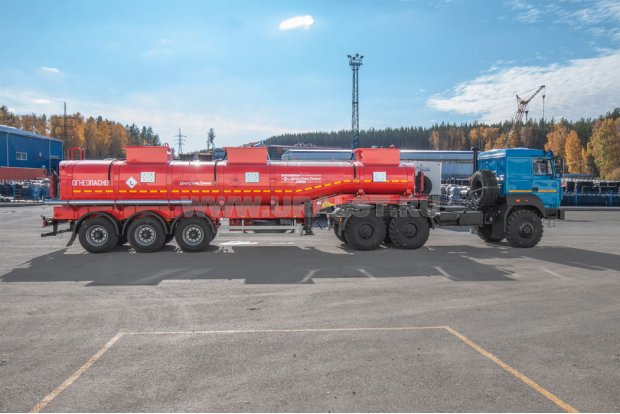 Полуприцеп цистерна ППЦ 28-32-3НУ УСТ 9465 рамная, насос, пневмоподвеска УСТ