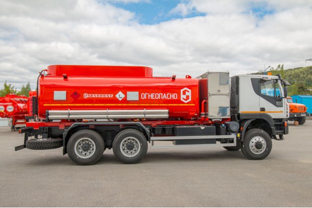 Автотопливозаправщик АТЗ 20-2 БЗ УСТ 5453 АМТ N.V. 632910 (6х6) ДОПОГ 