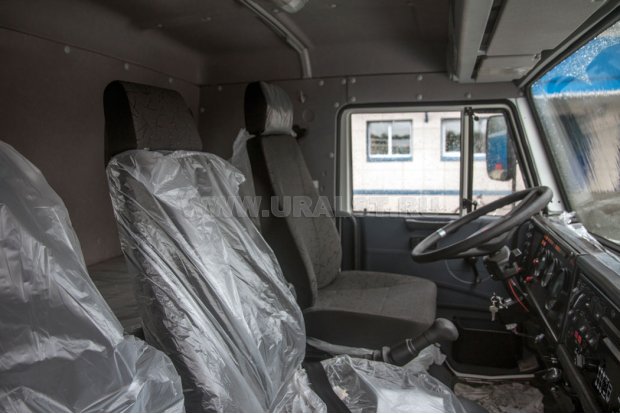 Кабина водителя автомобиля Камаз маслостанция 43118-50