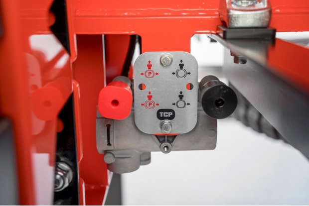 Кран управления стояночным тормозом