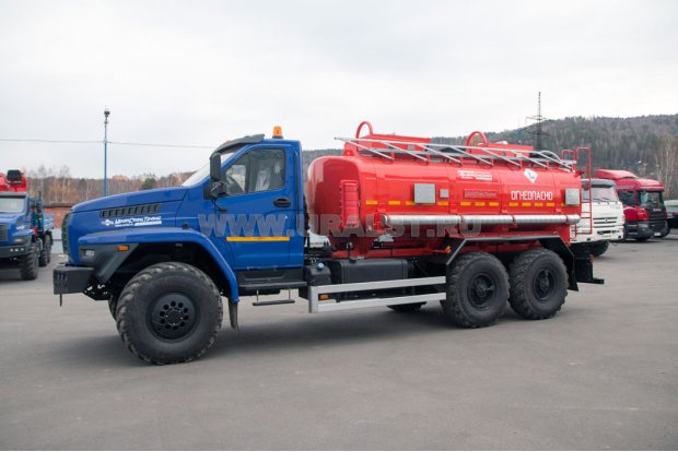 Автотопливозаправщик АТЗ-11-2 УСТ-5453 на шасси Урал NEXT 4320-6951-74