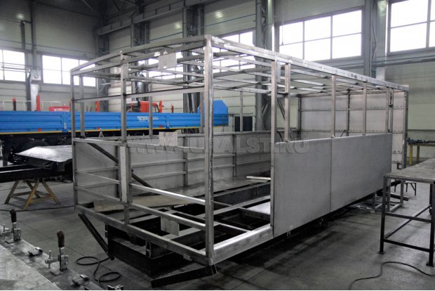 Автобус вахтовый 22+2 комфорт (нерж) УСТ 5453 Камаз 5350-66(D5)