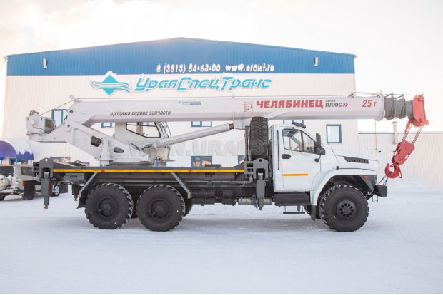Автокран Челябинец КС-55732