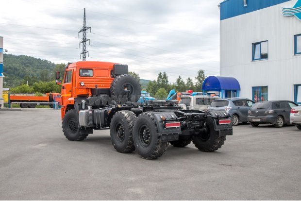 Седельный тягач УСТ 5453 Камаз 43118
