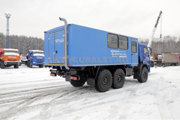 Грузопассажирский автомобиль УСТ Камаз 5350-42 с закрытым грузовым отсеком