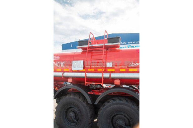 Автотопливозаправщик Урал АТЗ-12Б УСТ-5453
