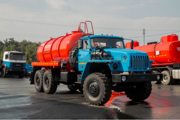 Автоцистерна вакуумная МВ-10 КО УСТ 5453 Урал 4320-72Е5, наружн. шп 