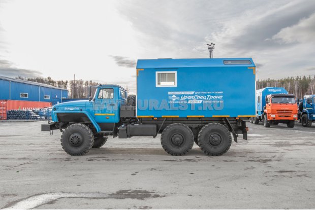 Транспортно-бытовая машина ТБМ УСТ 5453ZY-02 Урал 4320-61E5