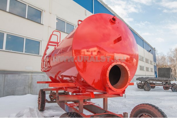 Цистерна с надрамником АКН (МВ) 10Т