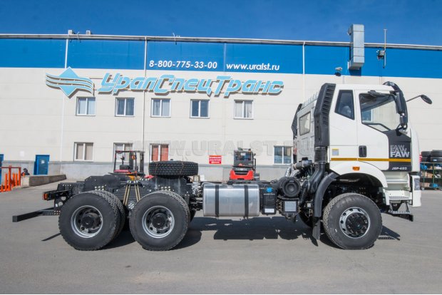 Шасси FAW СА3250 6х6, 420л.с., база 3675
