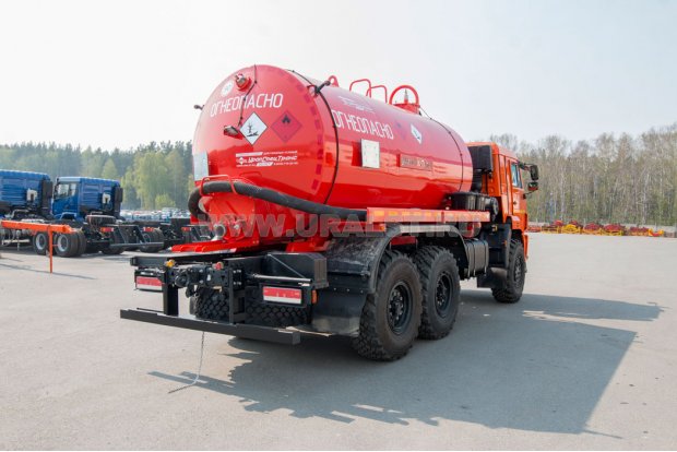 Автоцистерна АКН-10T КО УСТ 5453 Камаз 43118-50 термос, сп.м., доработка под ДОПОГ, ревизионный люк