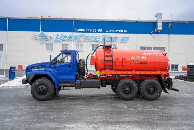 Автоцистерна вакуумная коммунальная МВ-10 КО УСТ 5453 Урал NEXT 4320-6951-72, ревизионный люк, подогрев сливного крана