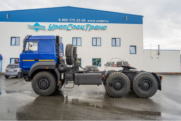 Седельный тягач Урал 63704К-0111Е5