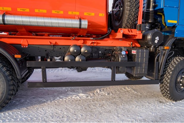 Боковая защита