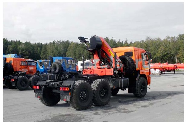 Седельный тягач с КМУ PK-15500А УСТ 5453 Камаз 43118-RR (CUMMINS)