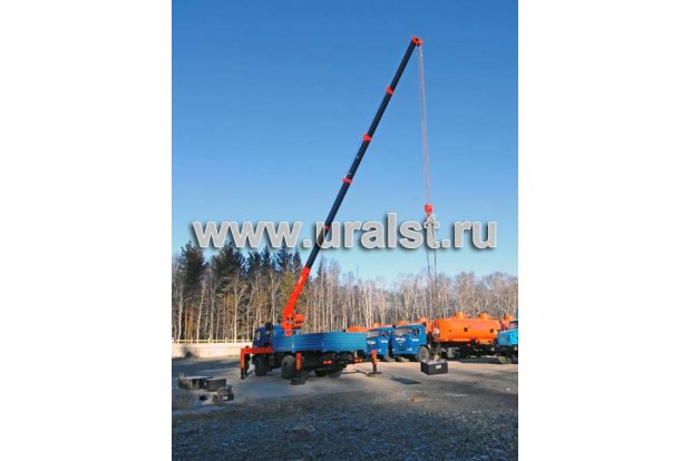 Бортовой автомобиль Камаз 43118-46 с КМУ Канглим KS1256G-II