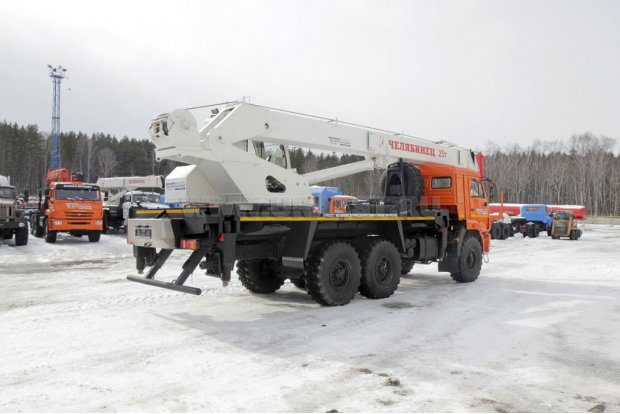 Автокран КС 55732 "Челябинец" КАМАЗ 43118 спальное место