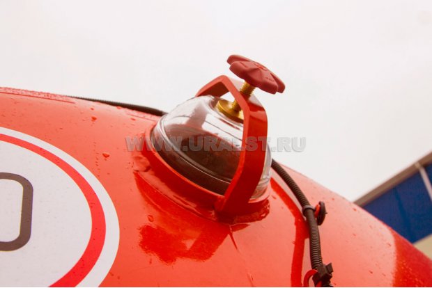 Автоцистерна вакуумная для нефтепродуктов АКН-10 PNR УСТ 5453 Камаз 43118-RR (CUMMINS) сп.м., доработка под ДОПОГ