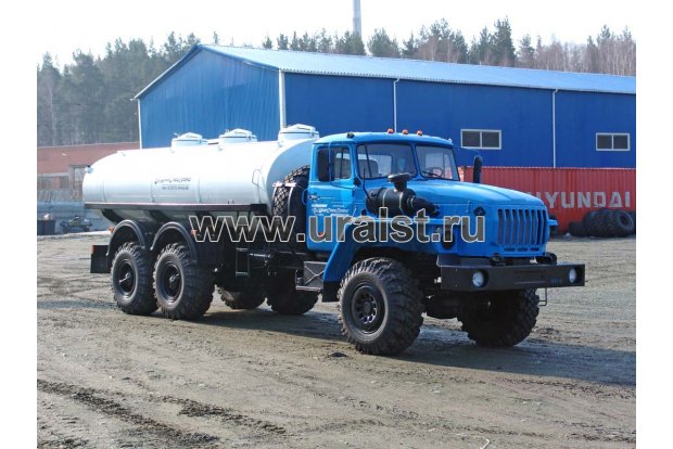АЦПТ-9,5 3 отсека, насос, Урал 4320Е5