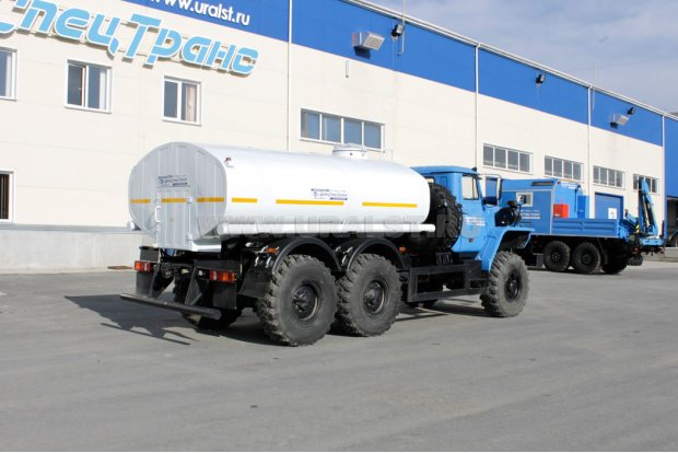 АЦПТ-8,0 (4675-10) с насосом Урал 5557Е5