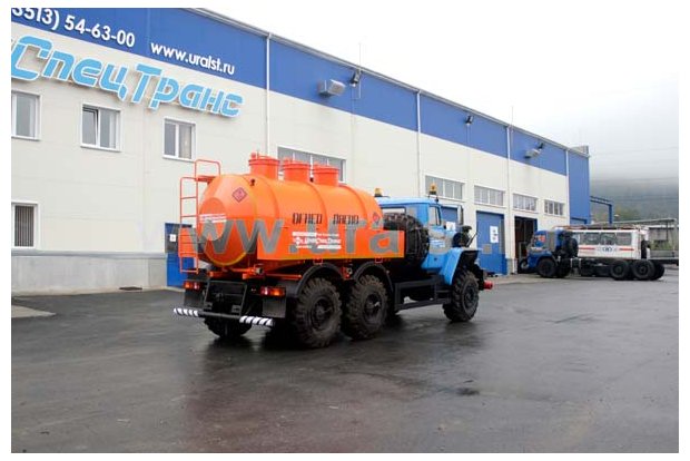 АЦ-6,5 3 Урал 4320Е5 отсека с насосом