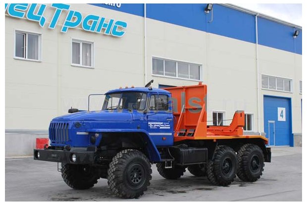 Трубоплетевозный тягач Урал 55571-40