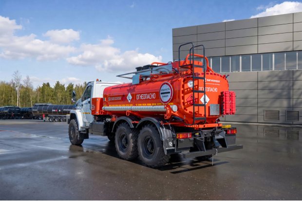 Автотопливозаправщик АТЗ-11Б УСТ 5453 Урал NEXT 4320