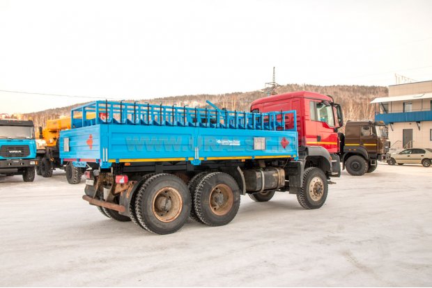 Бортовой автомобиль MAN TGS 40.440 баллоновоз