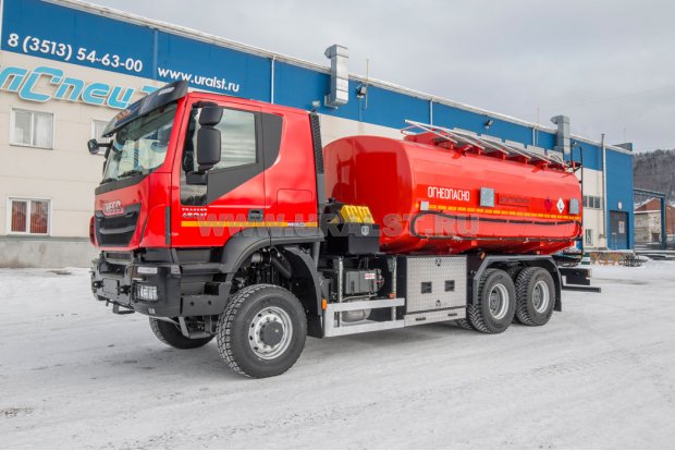 Автотопливозаправщик АТЗ-22-2 УСТ 5453 IVECO-AMT TRAKKER AТ380T45W база 4500