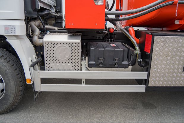 Боковая защита