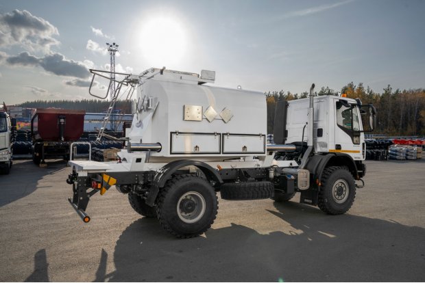 Автоцистерна специальная АЦВТ-6Н нерж ДОПОГ (ДПМ-6) IVECO-AMT EuroCargo 4х4