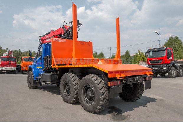 Лесовоз с манипулятором ВМ10-74 УСТ 5453 Урал NEXT 4320-72Е5