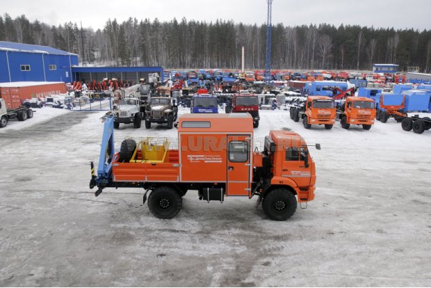 Камаз Агрегат ремонта и обслуживания станков-качалок (АРОК) 43502-45 с крано-манипуляторной установкой ИМ-55