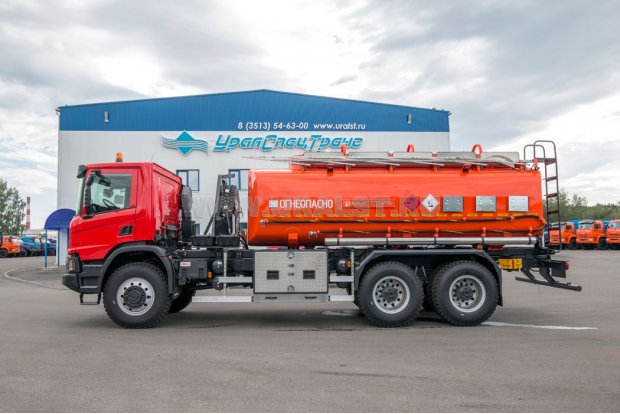 Автотопливозаправщик АТЗ-20-3 SCANIA 6х6