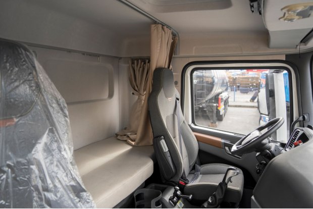 Спальное место в кабине водителя