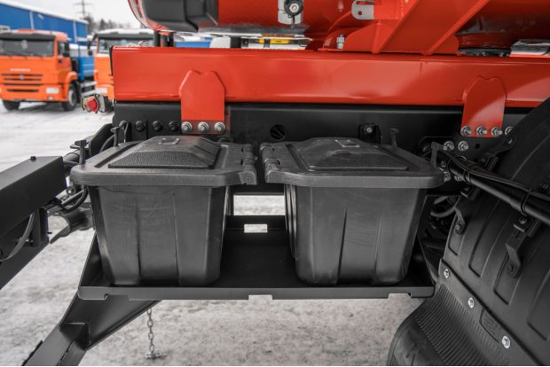 Ящики для песка и кошмы