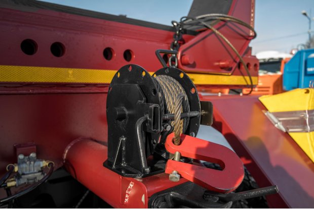 Лебедка для увязки грузов